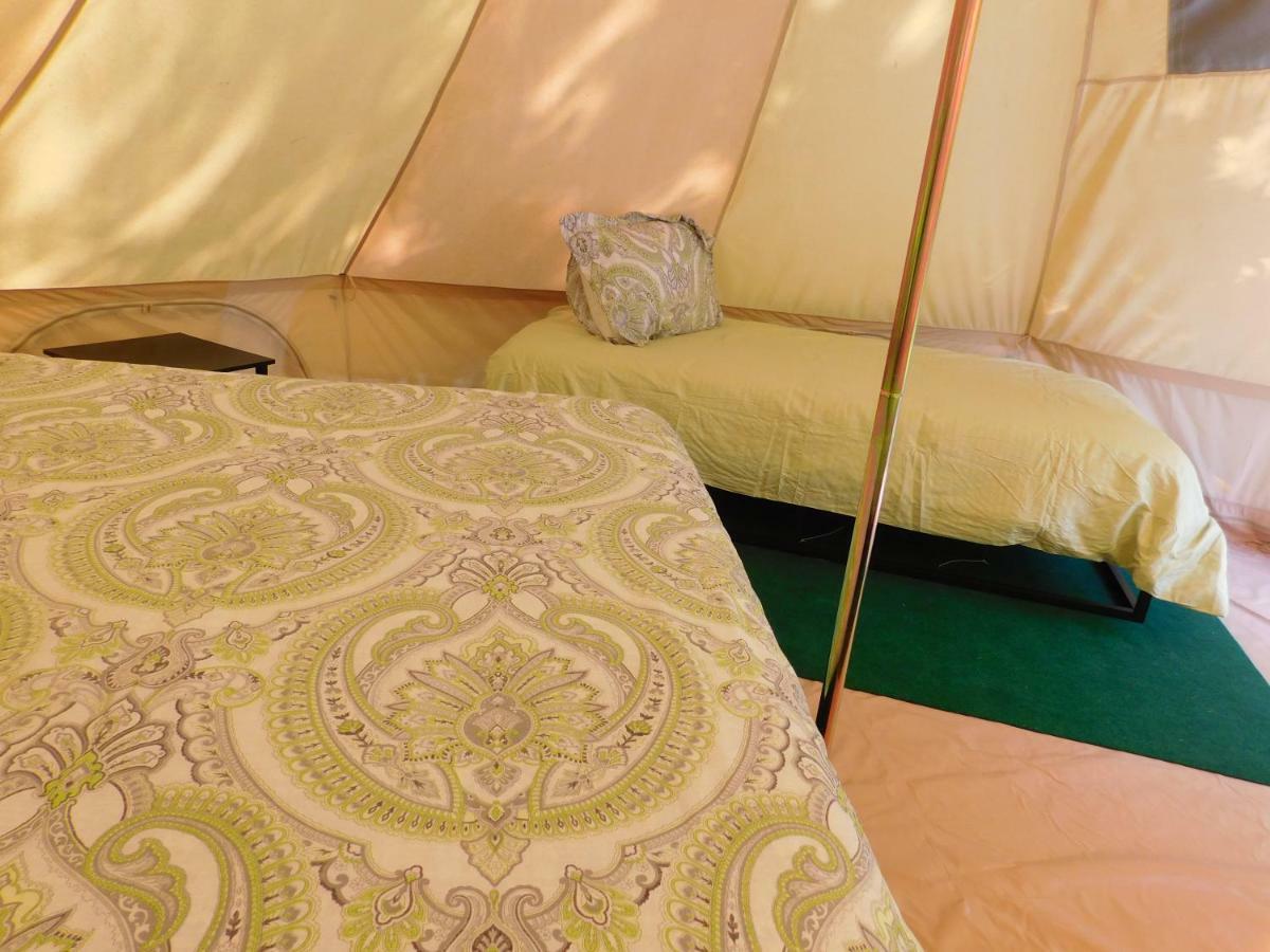 Отель Glampin' In Style-Брокен-Боу Экстерьер фото