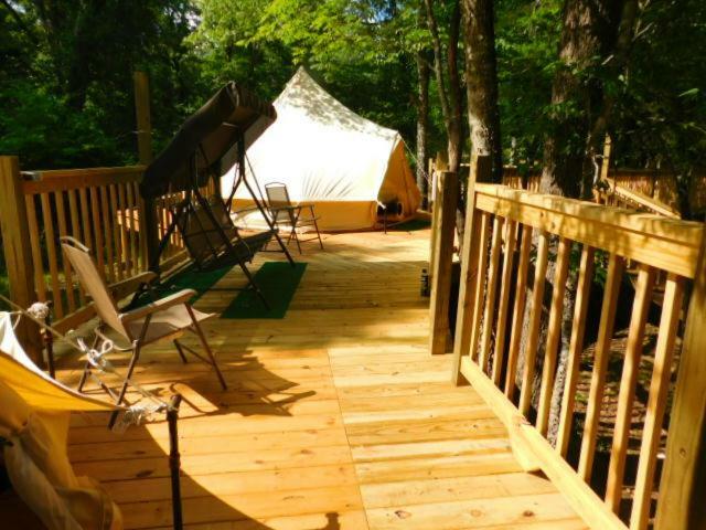 Отель Glampin' In Style-Брокен-Боу Экстерьер фото