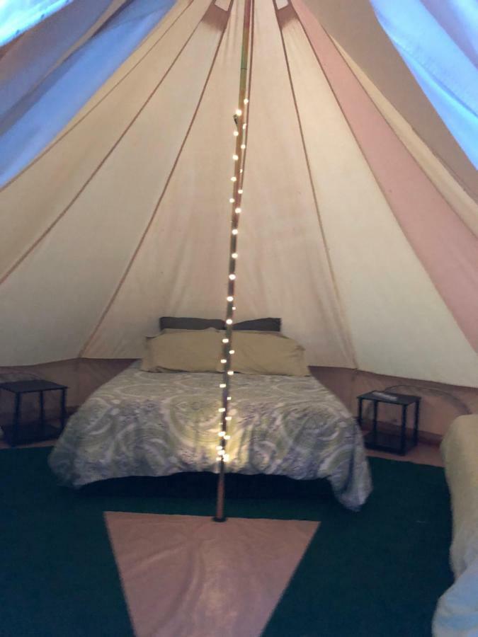 Отель Glampin' In Style-Брокен-Боу Экстерьер фото